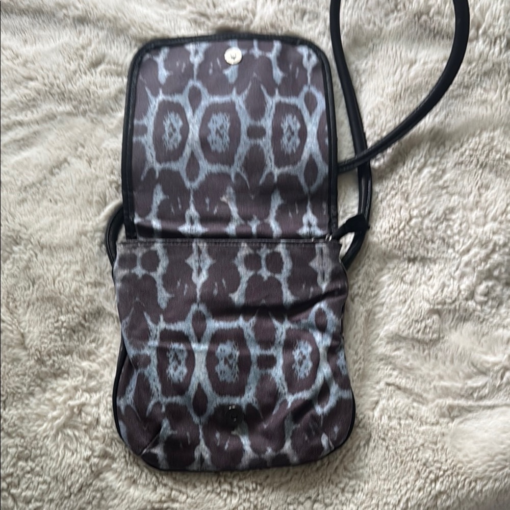 Ed Hardy Black and Gray Peace Sign Crossbody Bag - Picture 2 of 6